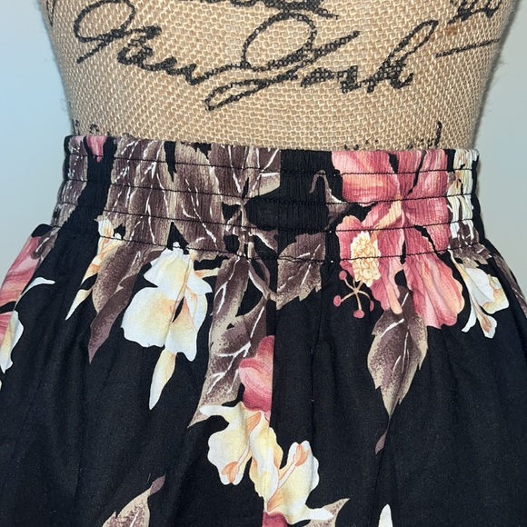 Vintage Floral Hawaiian Culottes Shorts/Skort - Picture 8 of 10
